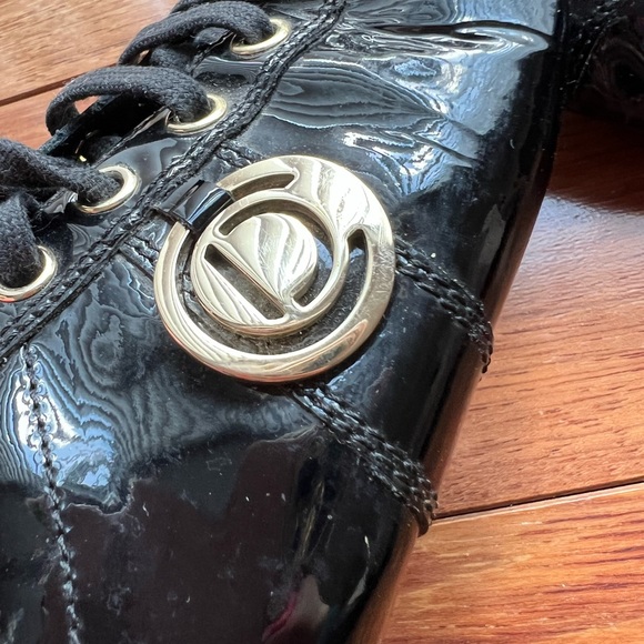 DIOR Patent Leather Fashion Sneakers Gold Logo size 36 1/2 - Picture 5 of 8